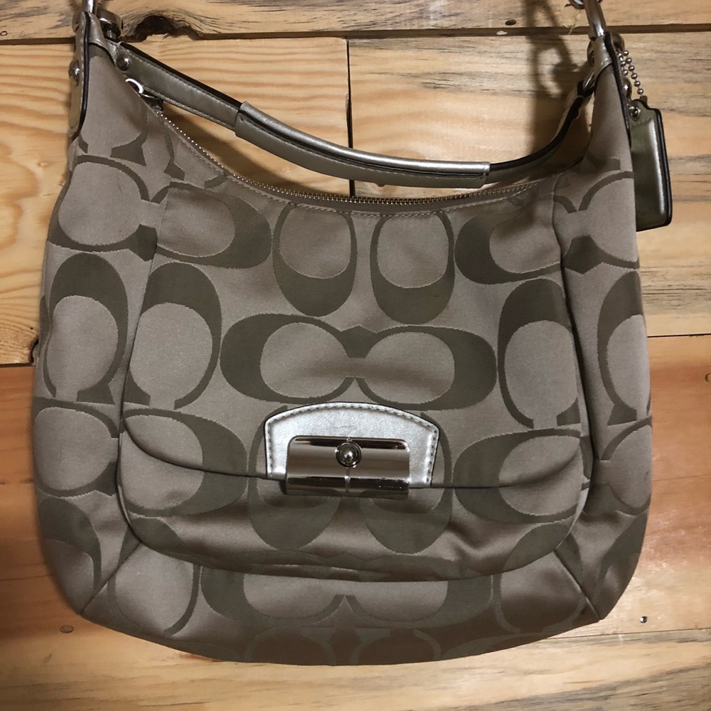 Coach gold/beige purse